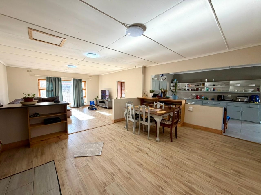 7 Bedroom Property for Sale in Oudtshoorn South Western Cape